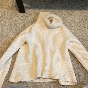Gap cream sweater medium
